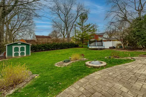 Exterior - 264 Canterbury Dr, Kettering, OH 45429 photo 4 of 14