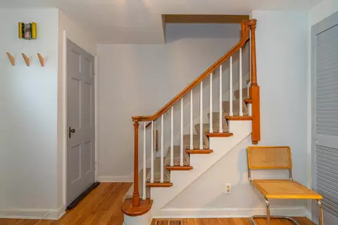 Entry Way - 264 Canterbury Dr, Kettering, OH 45429 photo 1 of 3