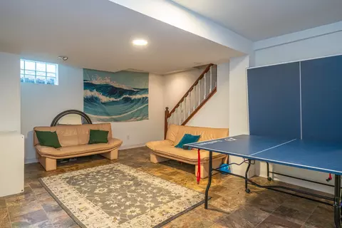 Living - 264 Canterbury Dr, Kettering, OH 45429 photo 10 of 10