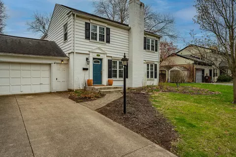 Exterior - 264 Canterbury Dr, Kettering, OH 45429 photo 7 of 14