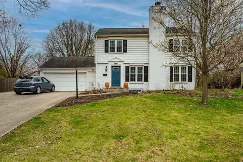 264 Canterbury Dr, Kettering, OH 45429