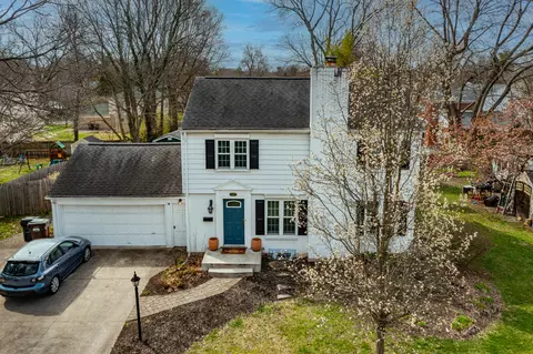 Exterior - 264 Canterbury Dr, Kettering, OH 45429 photo 9 of 14