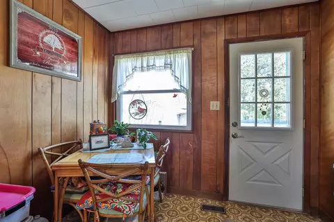Dining - 1120 Broadway St, Springfield, OH 45504 photo 3 of 3