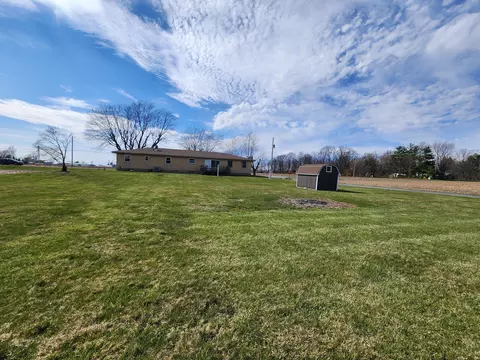 Exterior - 5576 Old Clifton Rd, Springfield, OH 45502 photo 9 of 13
