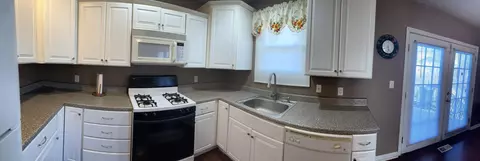 Kitchen - 1610 Springmont Ave, Springfield, OH 45506 photo 2 of 6