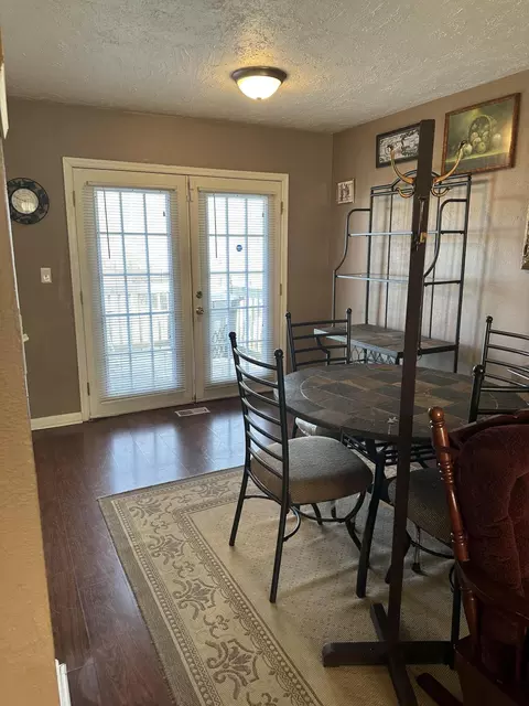 Dining - 1610 Springmont Ave, Springfield, OH 45506 photo 1 of 1