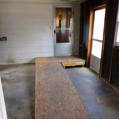 Entry Way - 1830 Riverside Dr, Sidney, OH 45365 photo 2 of 2