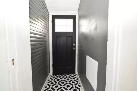 Entry Way - 616 N Belmont Ave, Springfield, OH 45503 photo 1 of 1