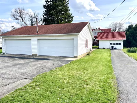 Exterior - 708 E Main St, Eaton, OH 45320 photo 6 of 8