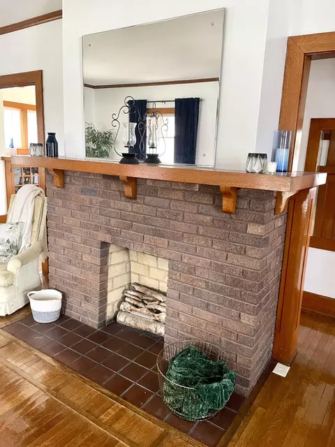 Living - 708 E Main St, Eaton, OH 45320 photo 3 of 5