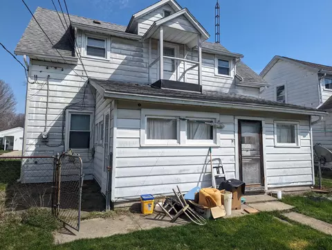 Exterior - 807 Clinton Ave, Sidney, OH 45365 photo 4 of 9
