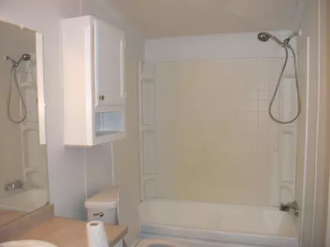 Bath - 1257 S Burnett Rd, Springfield, OH 45505 photo 1 of 1
