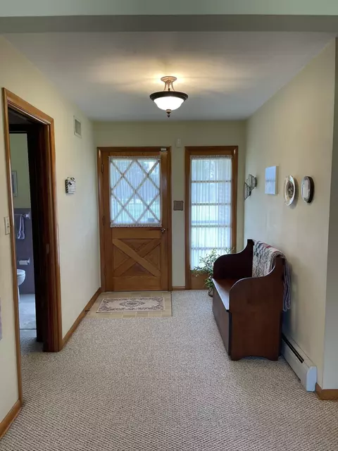 Living - 4228 Petre Rd, Springfield, OH 45502 photo 1 of 7