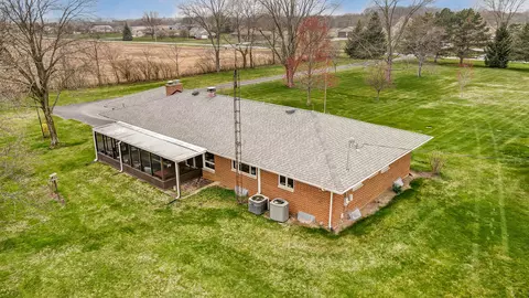 Exterior - 4228 Petre Rd, Springfield, OH 45502 photo 2 of 19