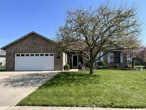 1432 James Dr, Celina, OH 45822