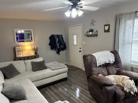 Living - 713 Willow St, Celina, OH 45822 photo 1 of 6