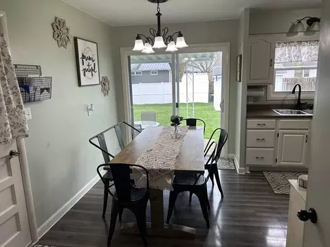Dining - 713 Willow St, Celina, OH 45822 photo 1 of 3