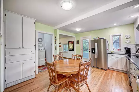 Dining - 272 N Broadmoor Blvd, Springfield, OH 45504 photo 3 of 4