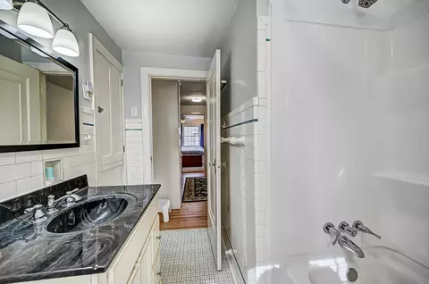 Bath - 272 N Broadmoor Blvd, Springfield, OH 45504 photo 6 of 9