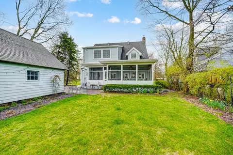 Exterior - 272 N Broadmoor Blvd, Springfield, OH 45504 photo 6 of 17