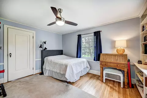 Bedroom - 272 N Broadmoor Blvd, Springfield, OH 45504 photo 7 of 10