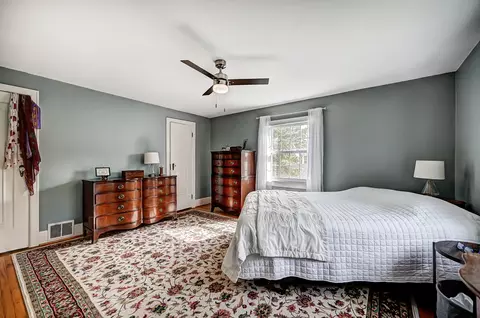Bedroom - 272 N Broadmoor Blvd, Springfield, OH 45504 photo 10 of 10
