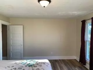 Bedroom - 812 East St, Springfield, OH 45505 photo 3 of 4