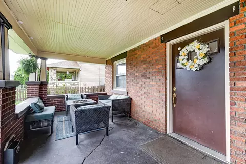 Exterior - 450 E Cassilly St, Springfield, OH 45503 photo 6 of 16