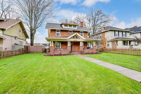Exterior - 450 E Cassilly St, Springfield, OH 45503 photo 4 of 16