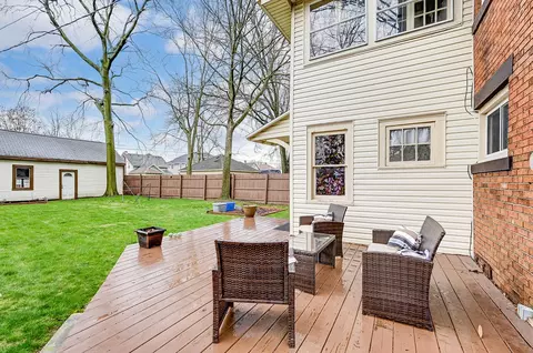 Exterior - 450 E Cassilly St, Springfield, OH 45503 photo 10 of 16