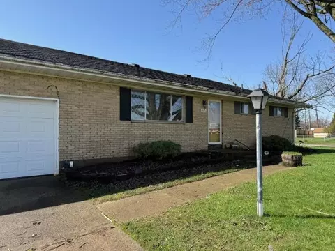 1405 Student Ave, Springfield, OH 45503