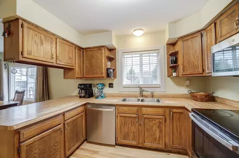 Kitchen - 5560 Cable Rd, Cable, OH 43009 photo 4 of 6
