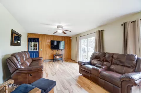 Living - 5560 Cable Rd, Cable, OH 43009 photo 3 of 4