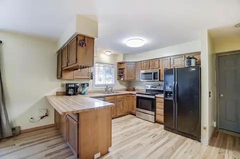 Kitchen - 5560 Cable Rd, Cable, OH 43009 photo 2 of 6