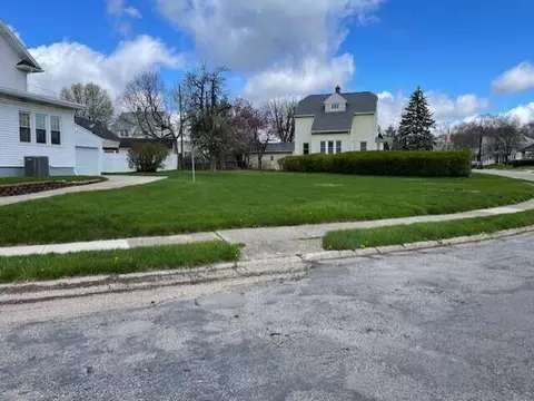 100 W Roseland Ave, Springfield, OH 45503 photo 2