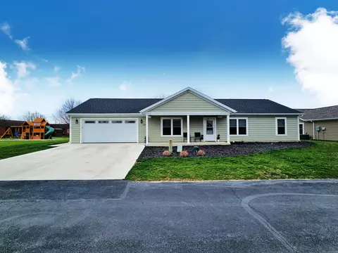 6946 Heron Dr, Celina, OH 45822