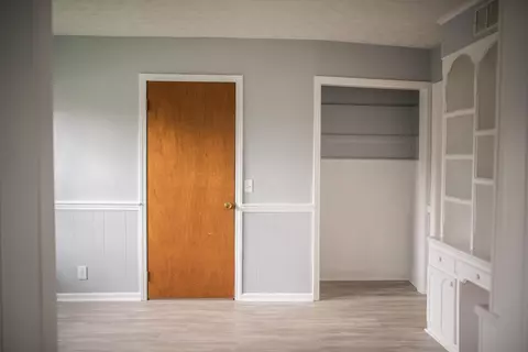 Bedroom - 429 S Clairmont Ave, Springfield, OH 45505 photo 1 of 2