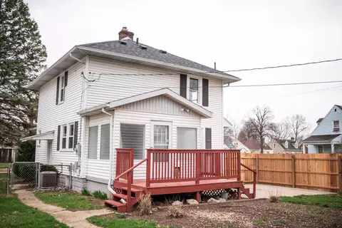Exterior - 429 S Clairmont Ave, Springfield, OH 45505 photo 3 of 16