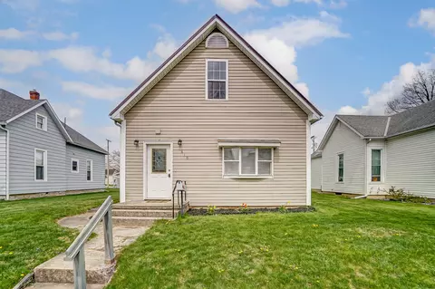 410 W Vine St, Wapakoneta, OH 45895