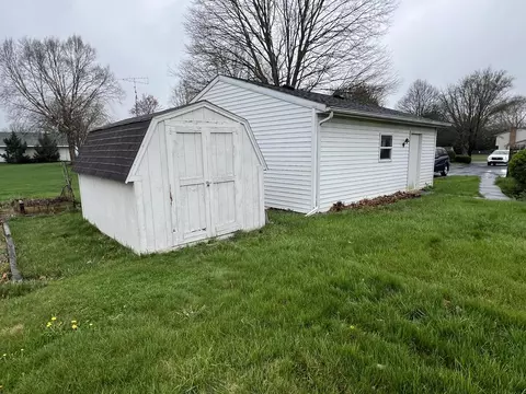 4650 Plateau Dr, Springfield, OH 45502 photo 4