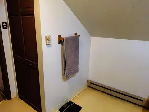 Bath - 109 Pershing St, Celina, OH 45822 photo 3 of 4