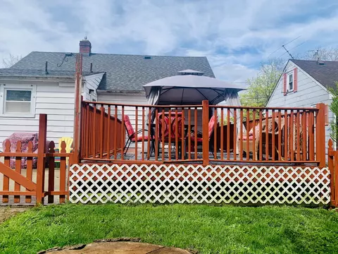 Exterior - 315 Roosevelt Dr, Springfield, OH 45503 photo 6 of 9