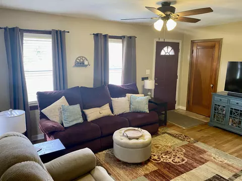 Living - 315 Roosevelt Dr, Springfield, OH 45503 photo 1 of 5