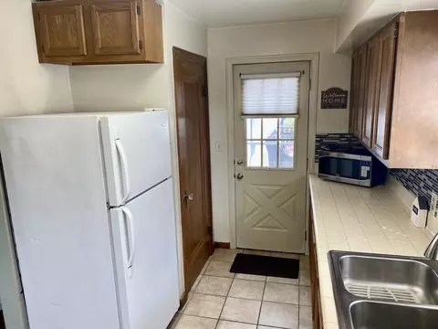 Kitchen - 315 Roosevelt Dr, Springfield, OH 45503 photo 3 of 3