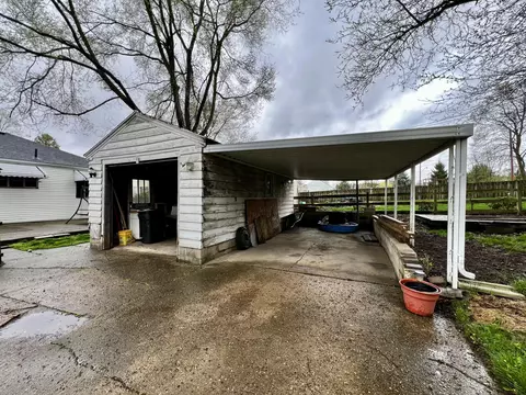 1724 Crestview Dr, Springfield, OH 45504 photo 14