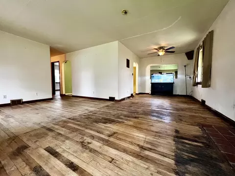 1724 Crestview Dr, Springfield, OH 45504 photo 5