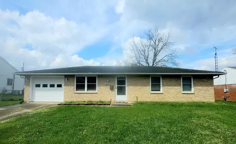 1424 Hyannis Dr, Springfield, OH 45503