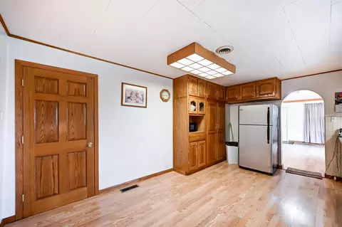 Kitchen - 1628 Uplands Dr, Springfield, OH 45506 photo 3 of 4