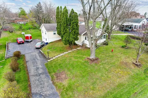 1628 Uplands Dr, Springfield, OH 45506