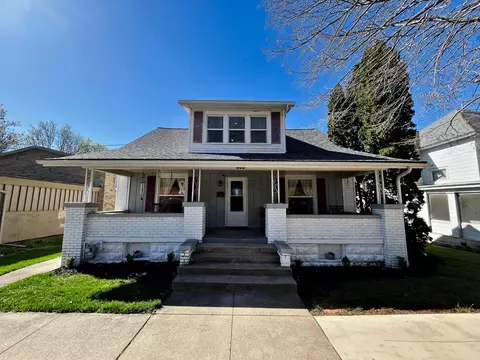 303 W Mechanic St, Wapakoneta, OH 45895